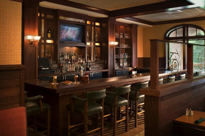 Great Cedar Hotel At Foxwoods 레디어드 센터 외부 사진