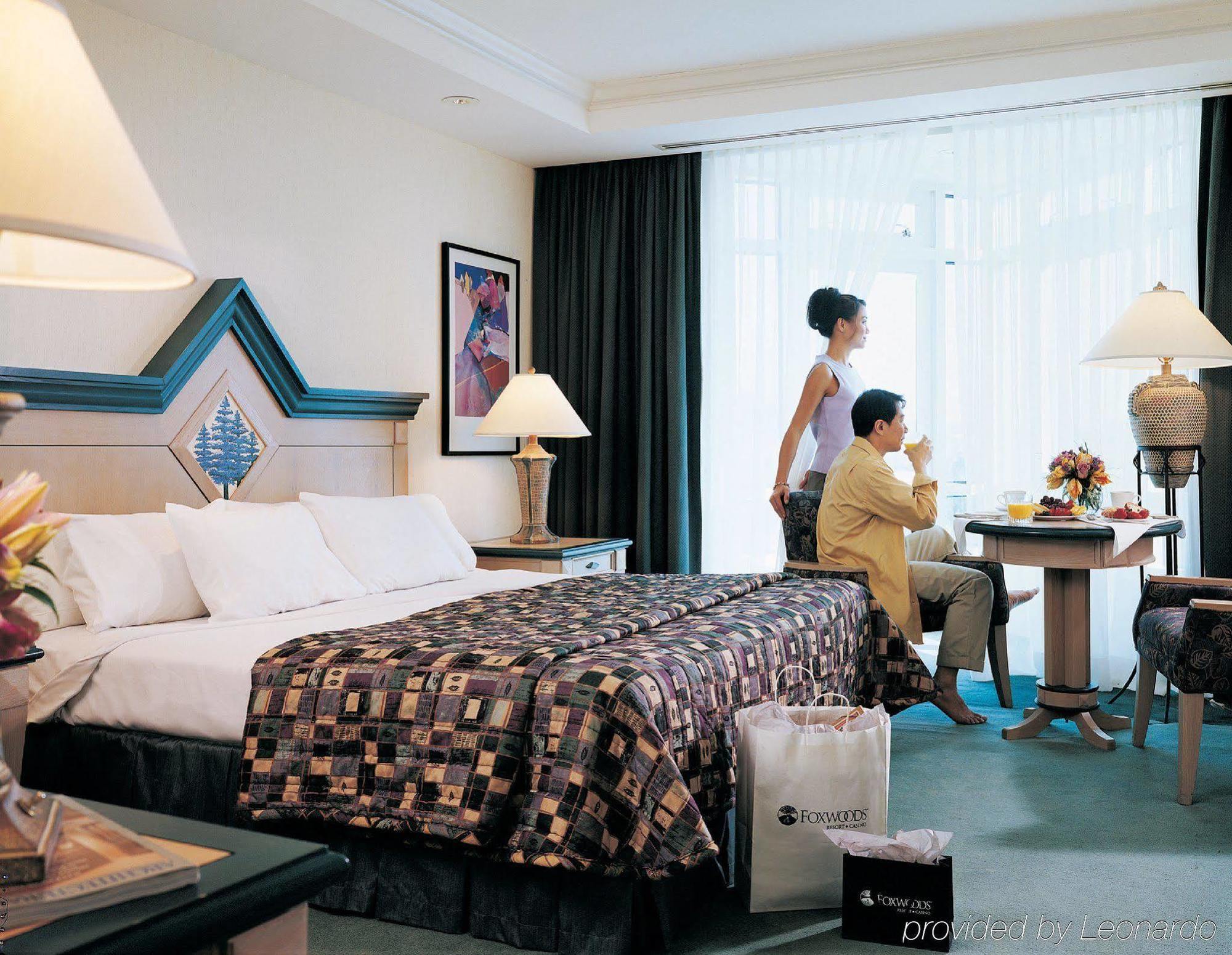 Great Cedar Hotel At Foxwoods 레디어드 센터 객실 사진
